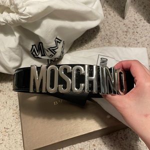 Moschino belt